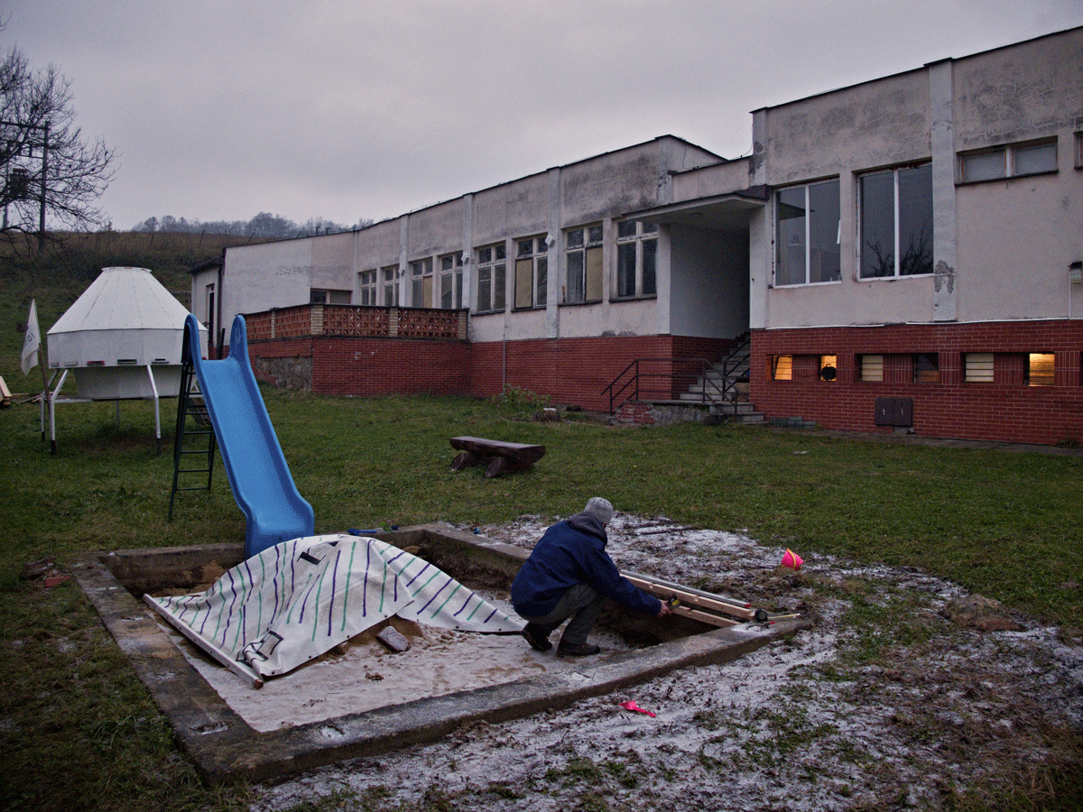 Dielňa dizajnu /Matej Rosmány - pieskovisko (renovácia/redizajn)