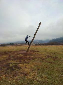 Rebrík Skratka od Mateja Rosmányho bol deinštalovaný